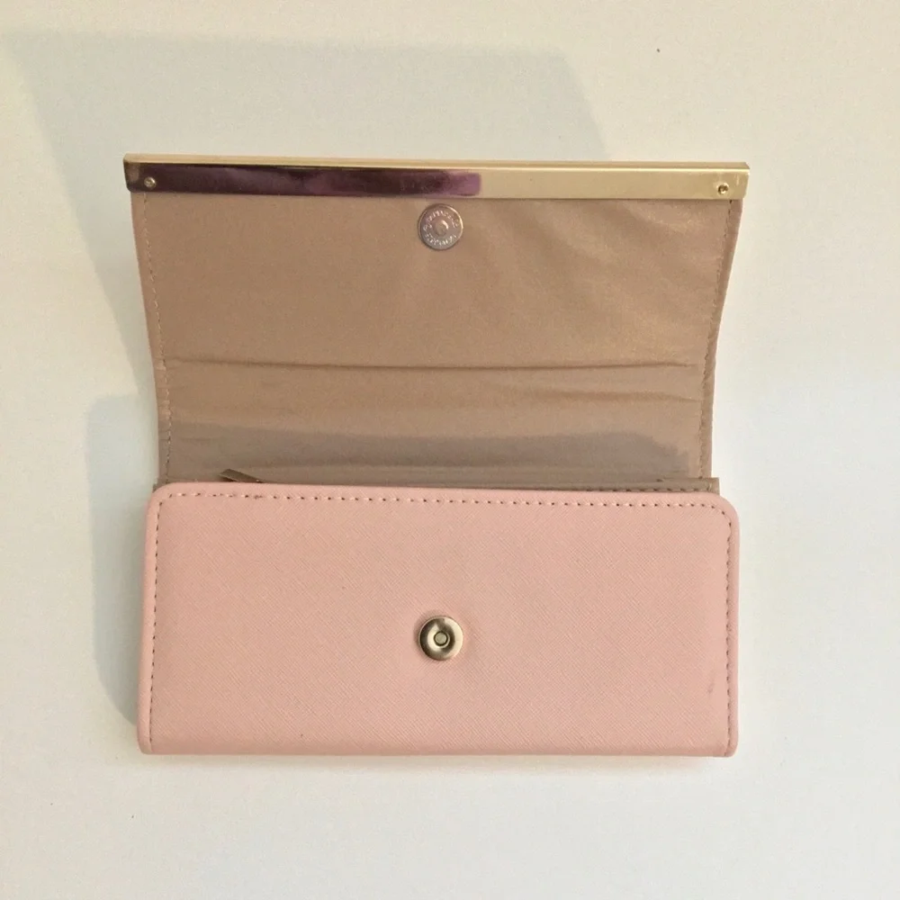 Women's Pink Accent Wallet Clutch